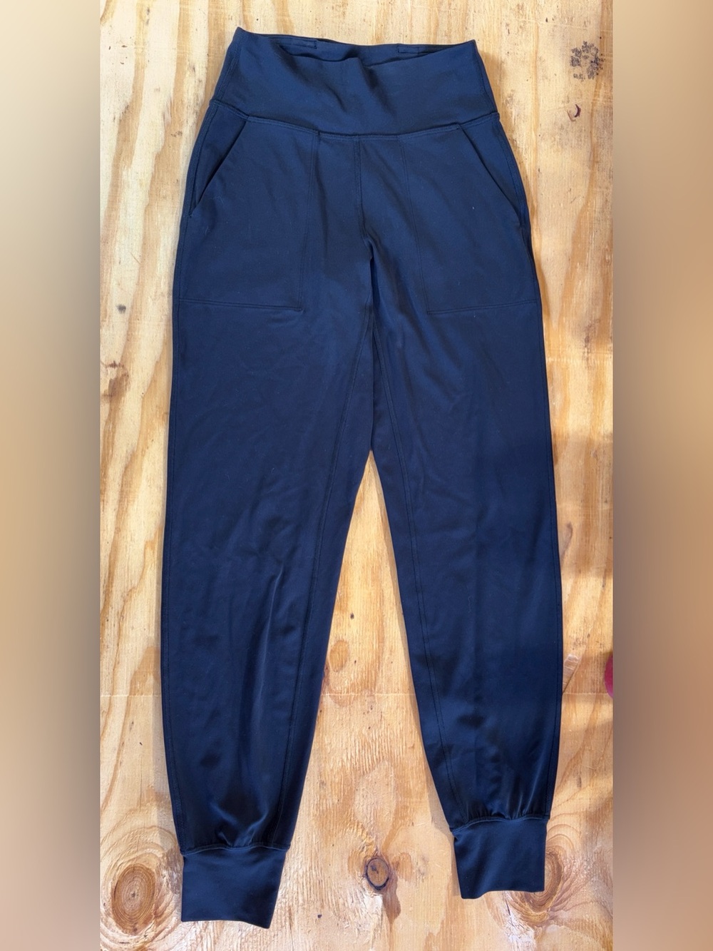 Lululemon Align High-Rise Joggers; size 4